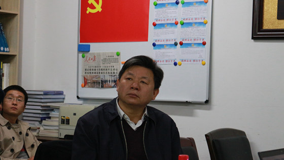 杨仁树校长到好色tv
调研交流