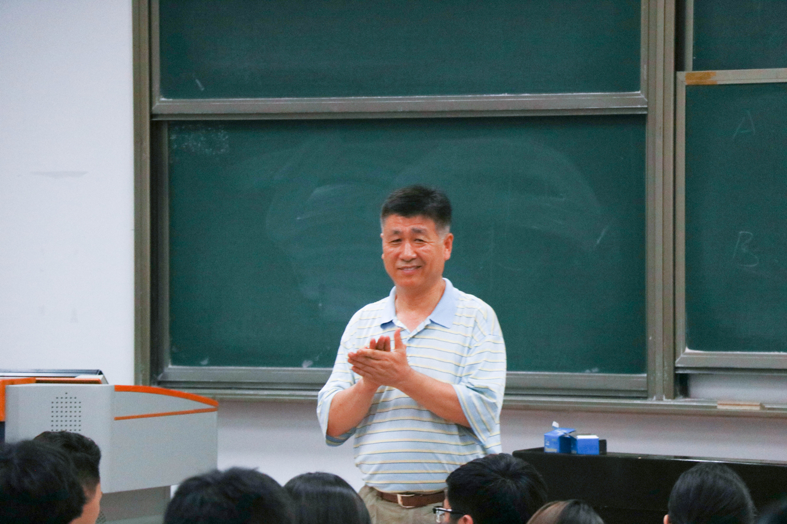 崇尚实践、知行并重，青春的汗水永远在路上——好色tv
召